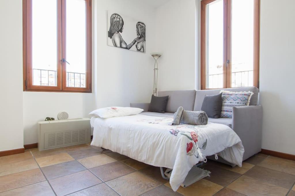 Fabulous Studio In Monza 15 Km To Milan City Centre Екстериор снимка
