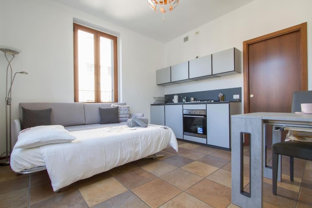 Fabulous Studio In Monza 15 Km To Milan City Centre Екстериор снимка